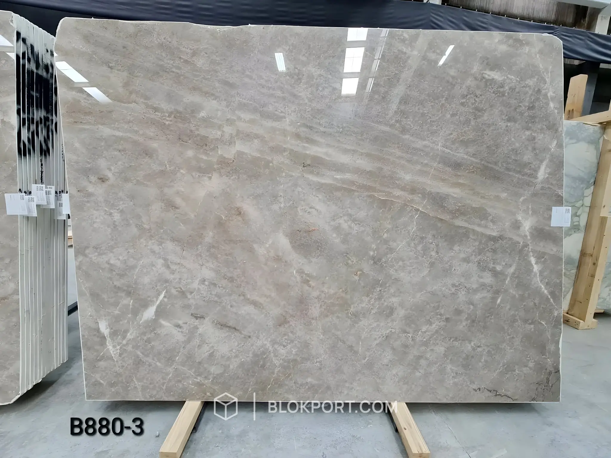 Karaman Grey Poliert Marmor, Foto 1 von 5