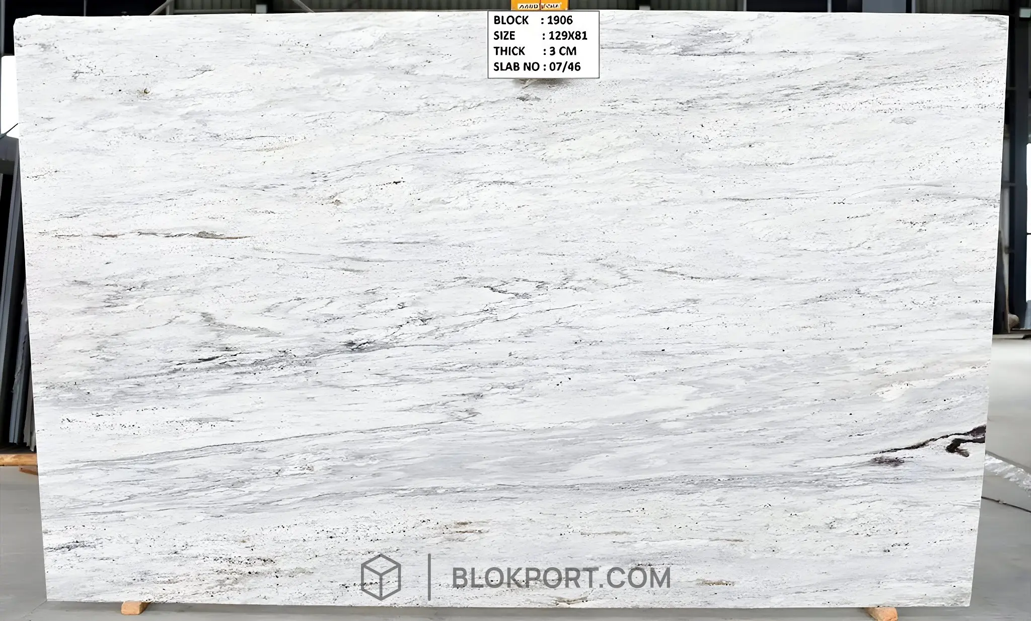 Thunder White Poliert Granit, Foto 1 von 4