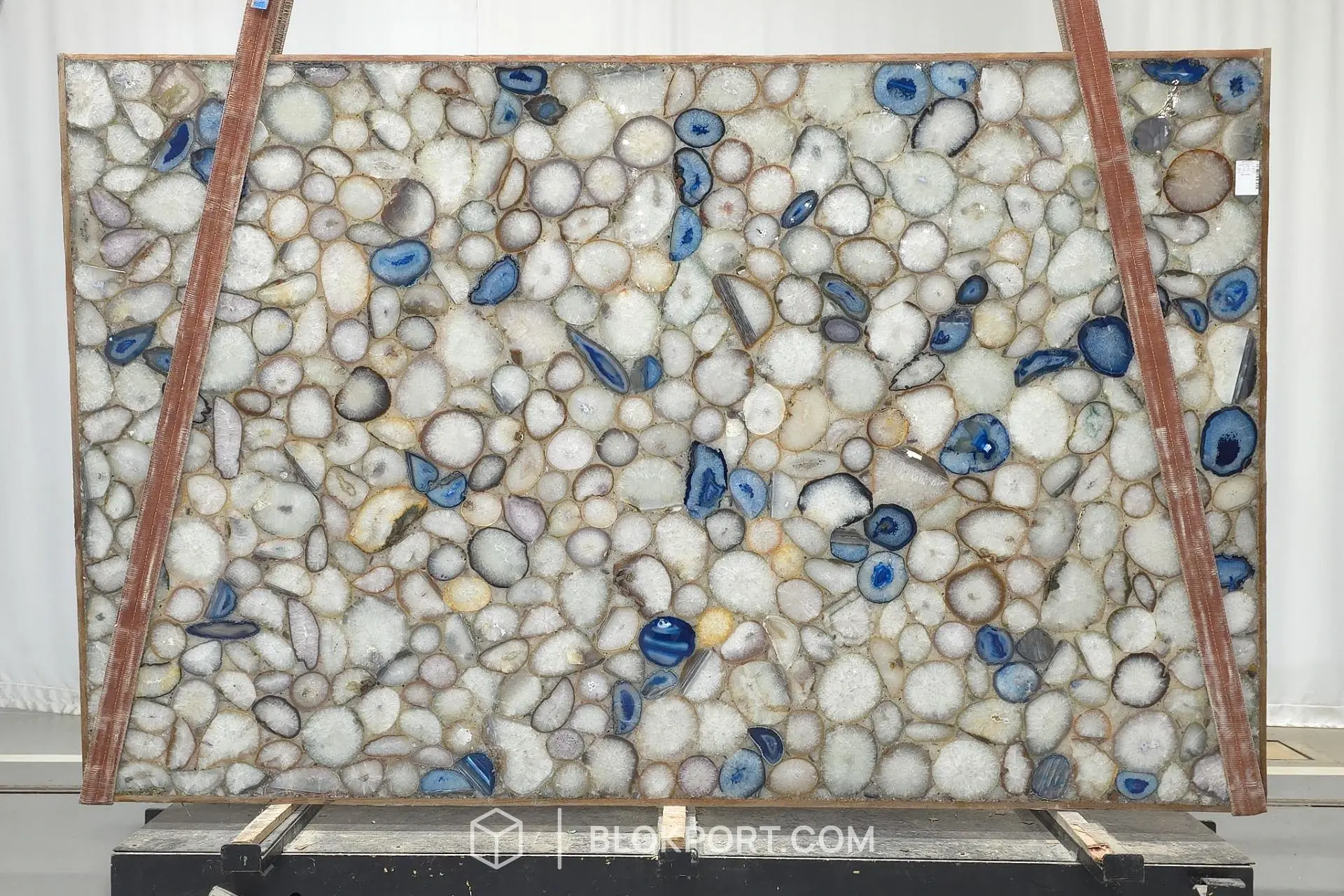 Agata Natural Polished Agate, photo 1 of 3
