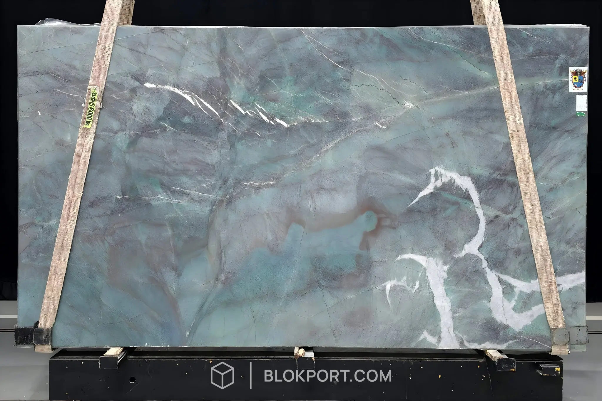 Arturo Blu Honed Quartzite