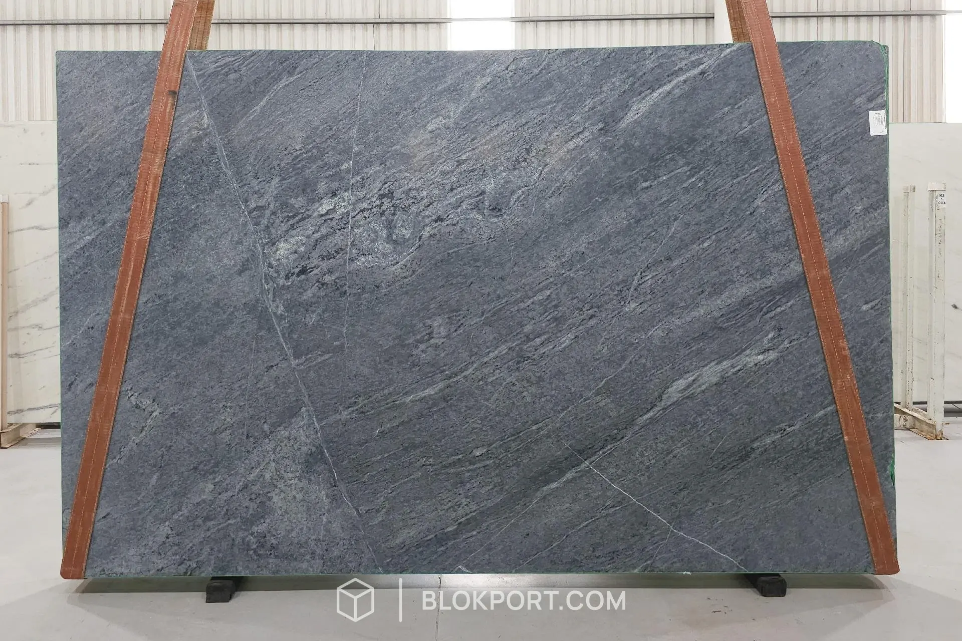 Grey Soapstone Levigato, foto 1 di 3