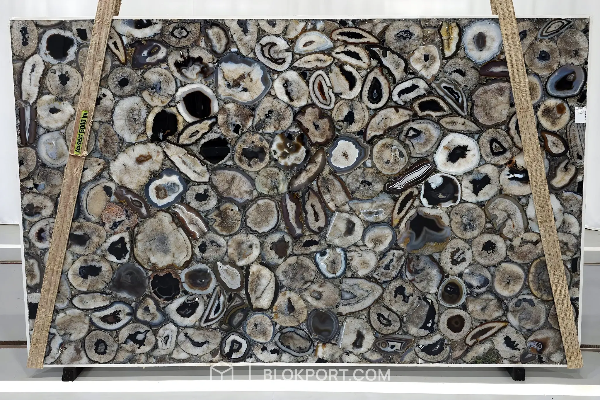 Agata Black Polished Agate