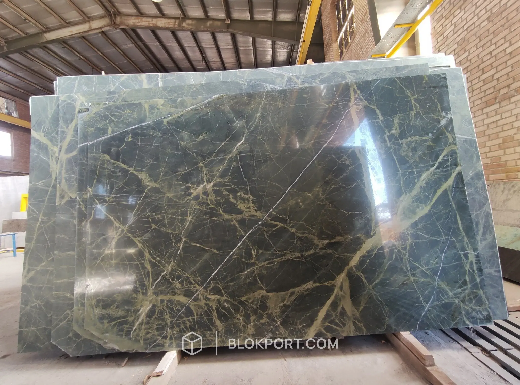 Ever Green Poliert Granit, Foto 1 von 3