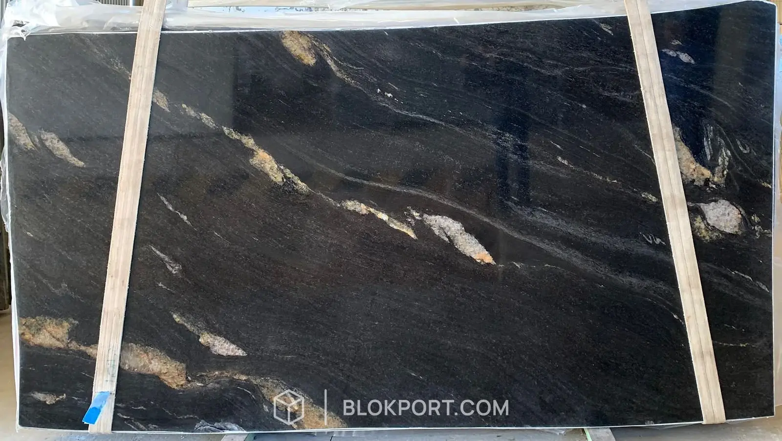 Etna Black Poliert Granit, Foto 1 von 1