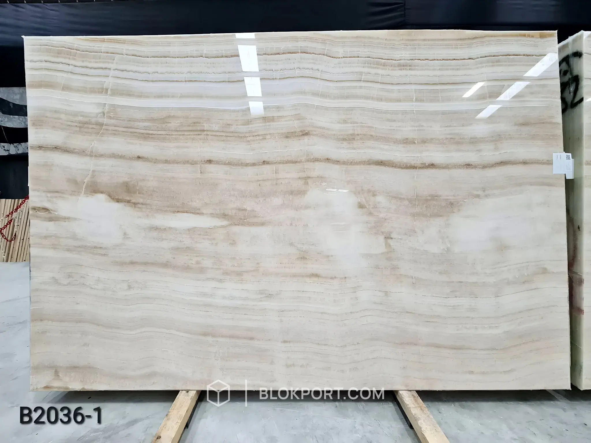 White Onyx Lucidato, foto 1 di 7