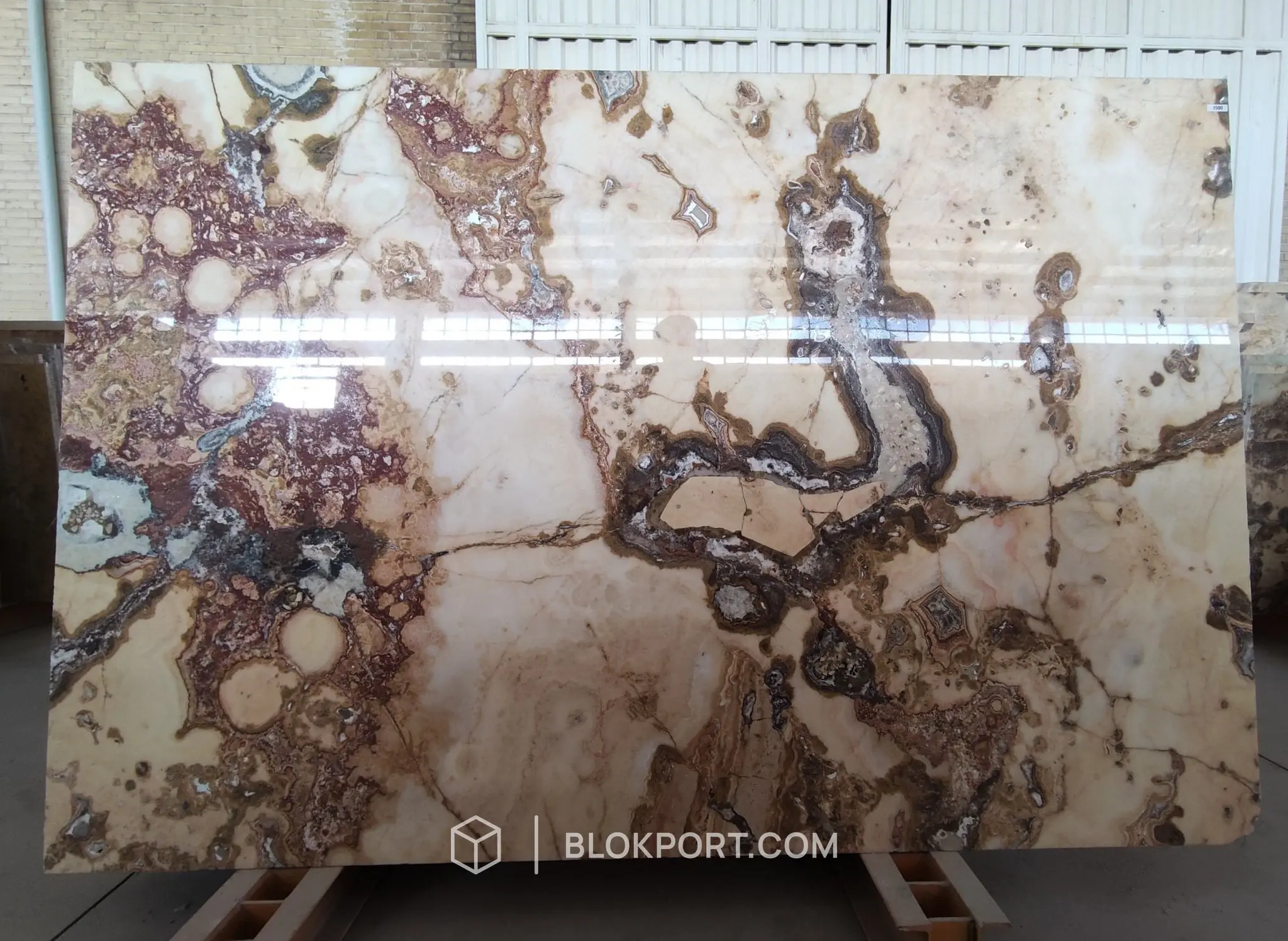 Multicolor Onyx ملمع, الصورة 1 من 3