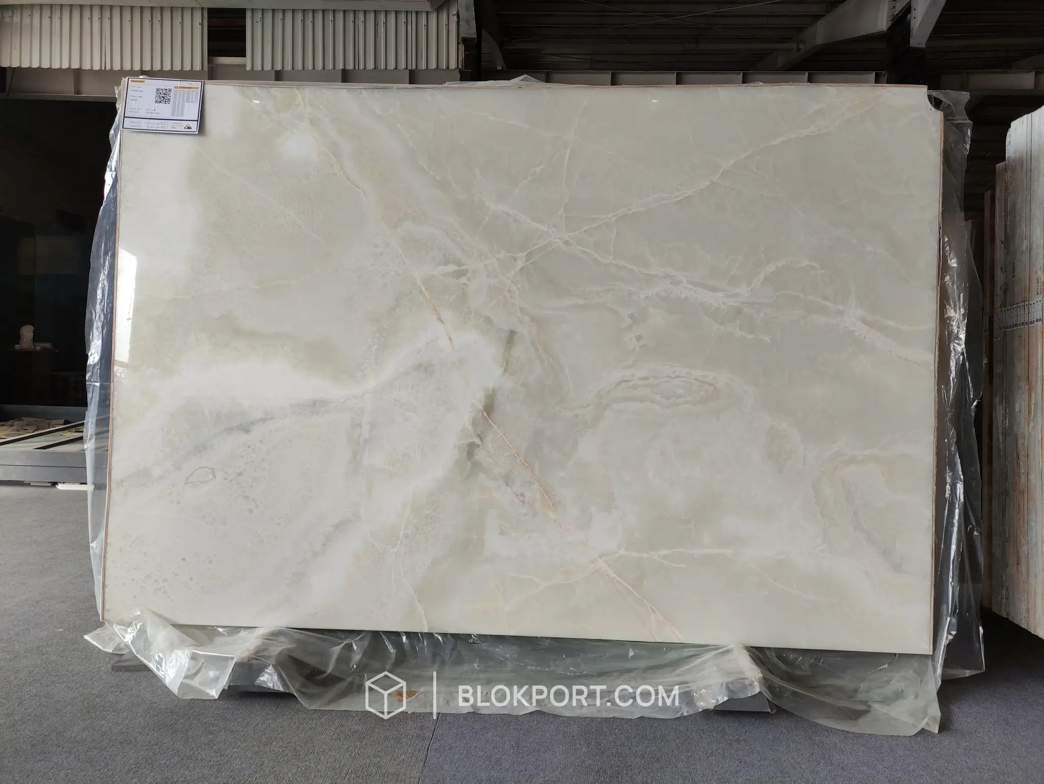 Pure White Lucidato Onice, foto 1 di 3