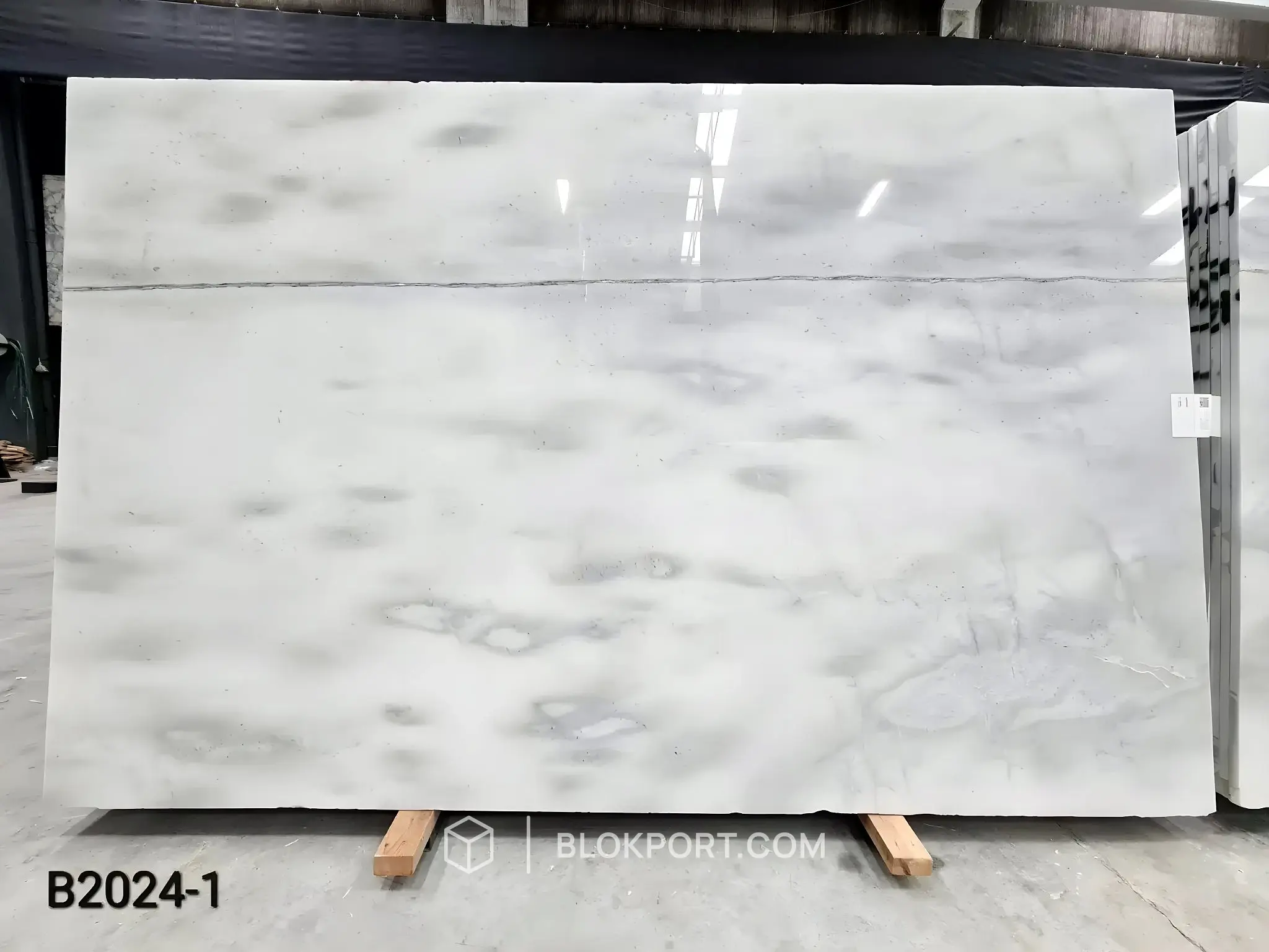 Kemalpasa White Turquoise Lucidato Marmo, foto 1 di 3