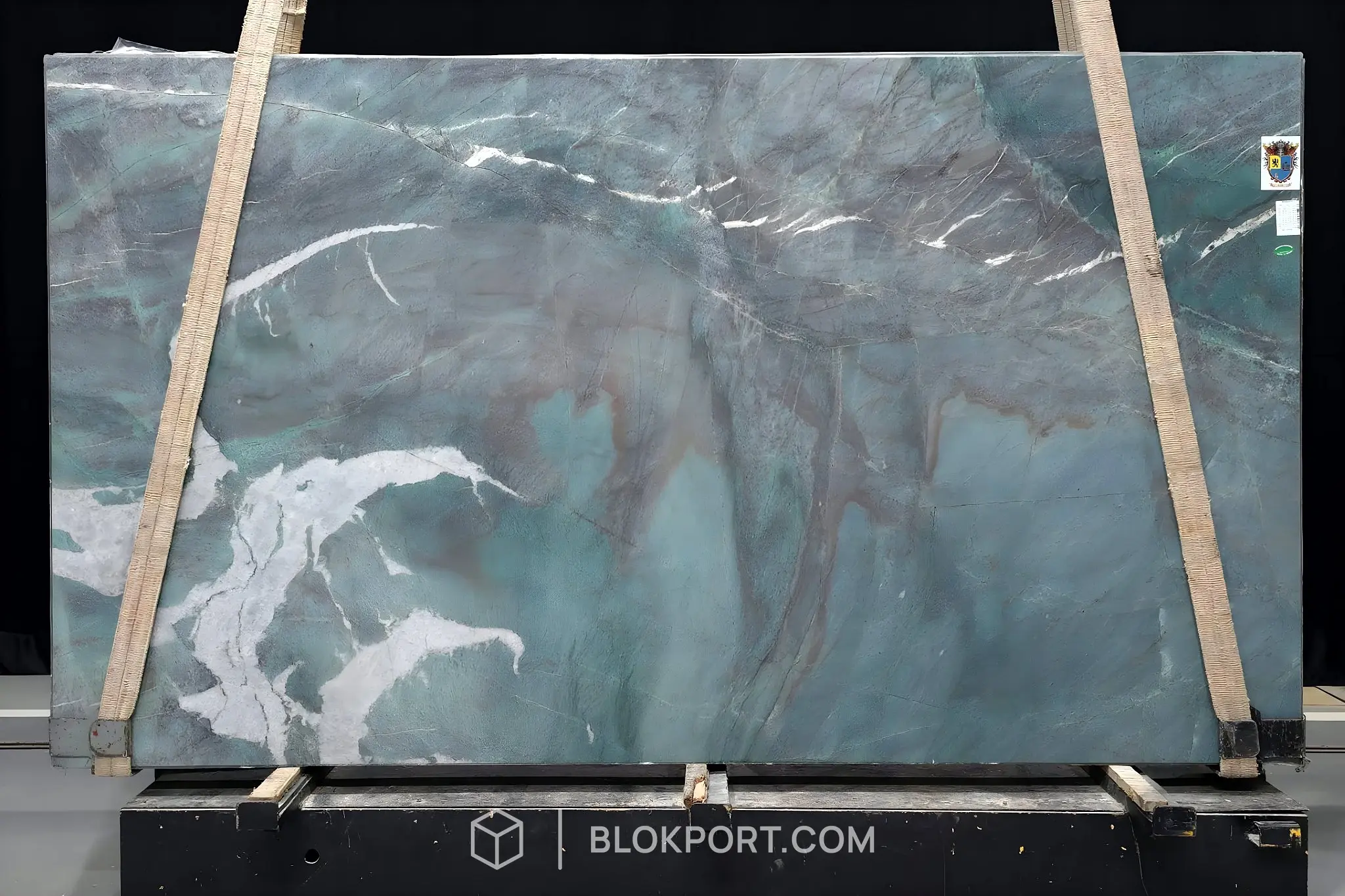 Arturo Blu Honed Quartzite