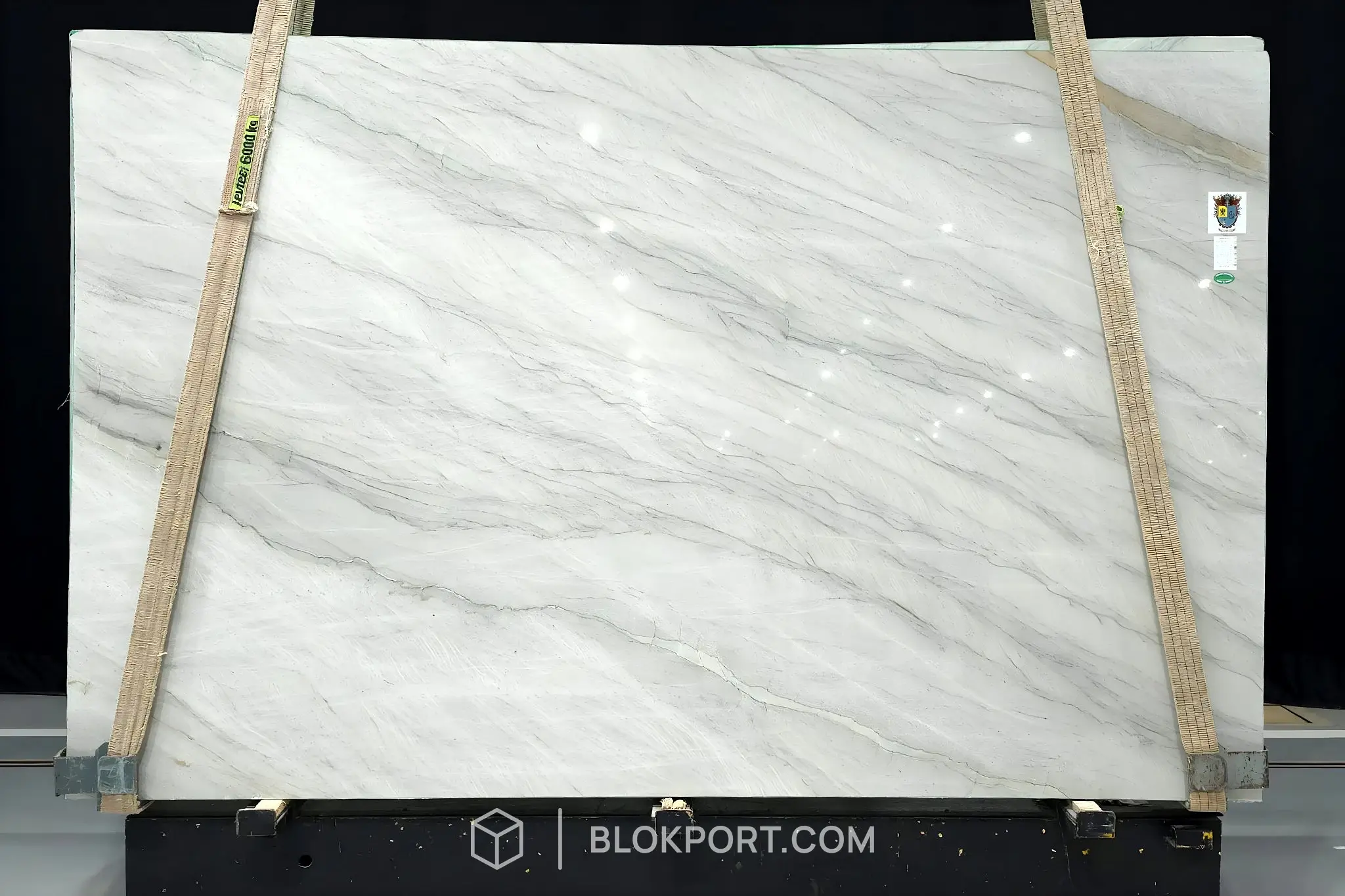White Eve Lucidato Quarzite, foto 1 di 2