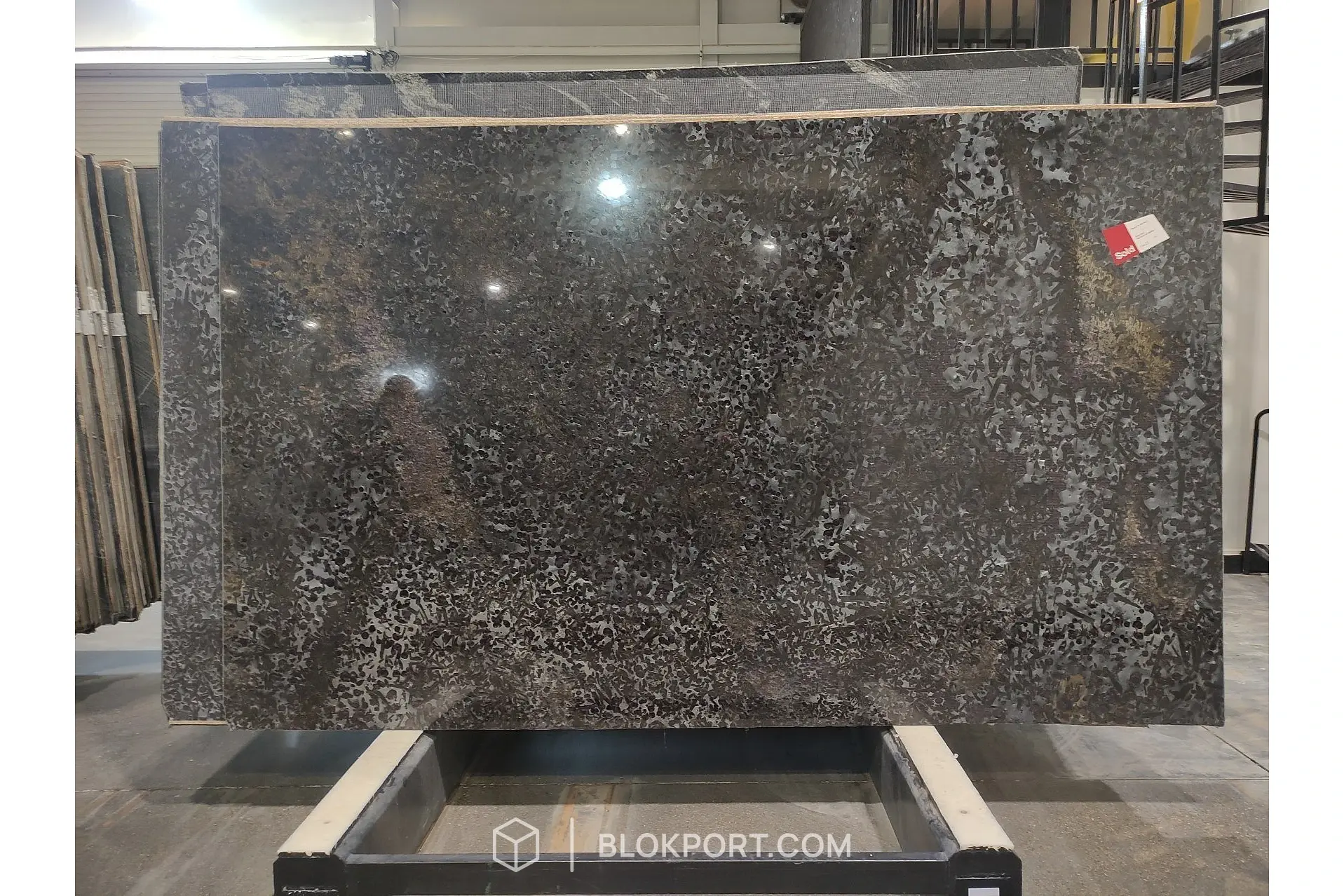 Brazil Brown Poli Granit