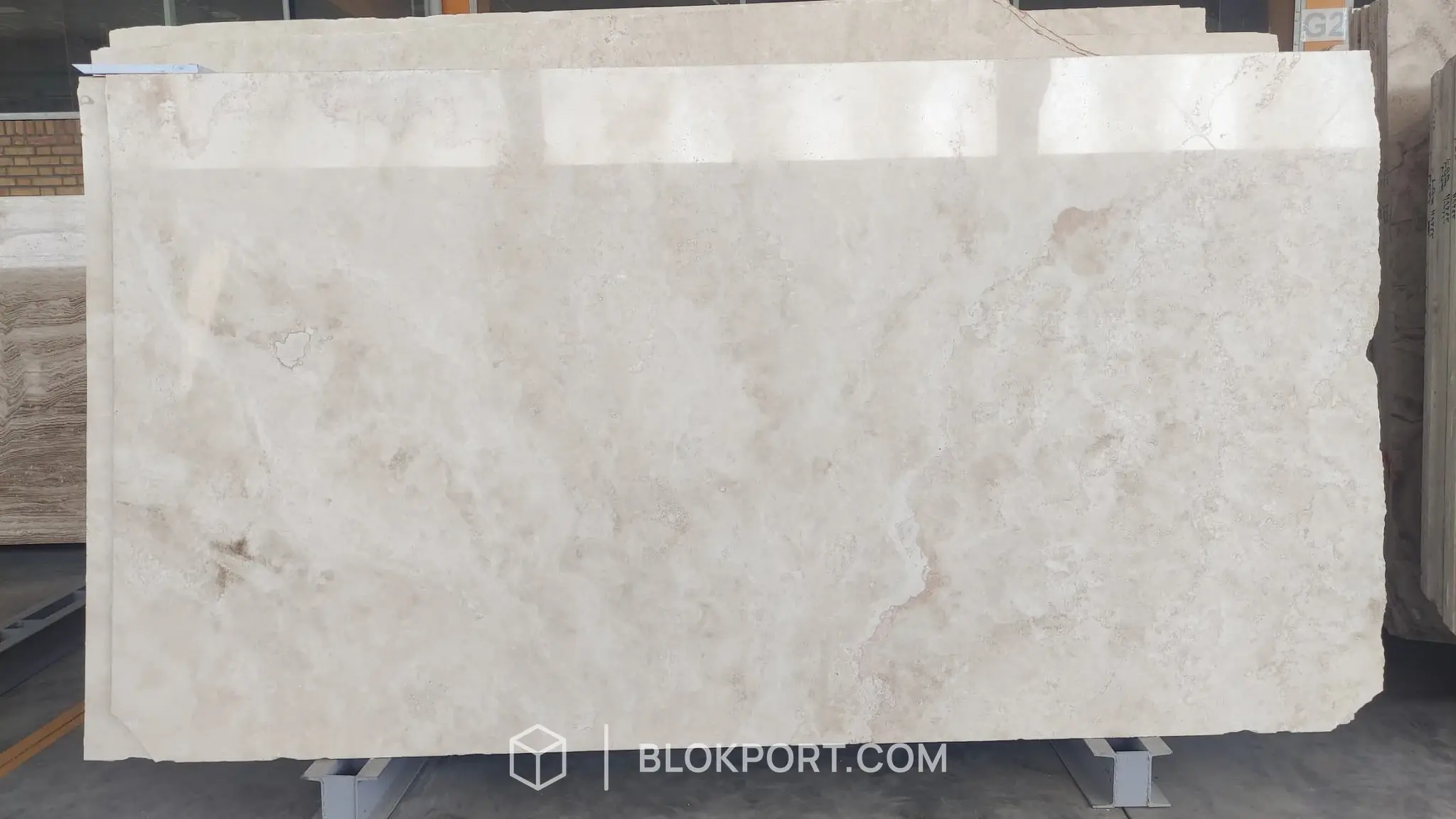 White Travertine Poli, photo 1 sur 3