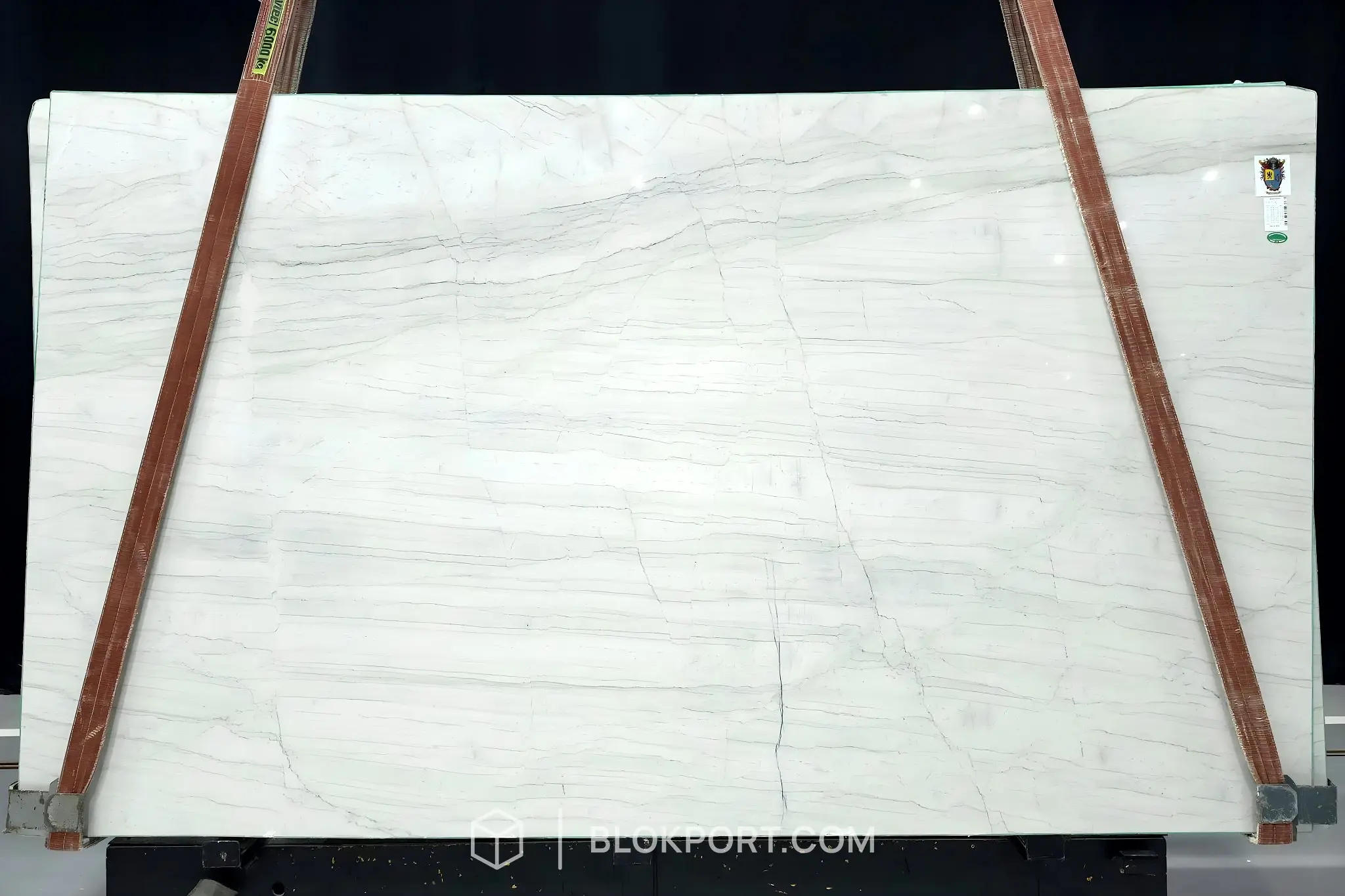 Lux White Lucidato Quarzite, foto 1 di 2