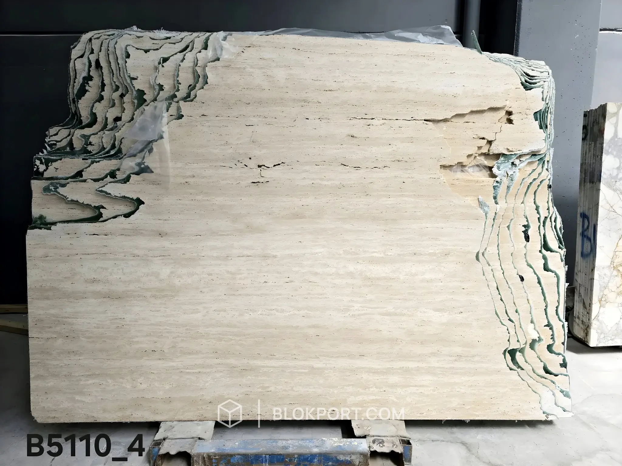 Beige Travertine Geschliffen, Foto 1 von 1