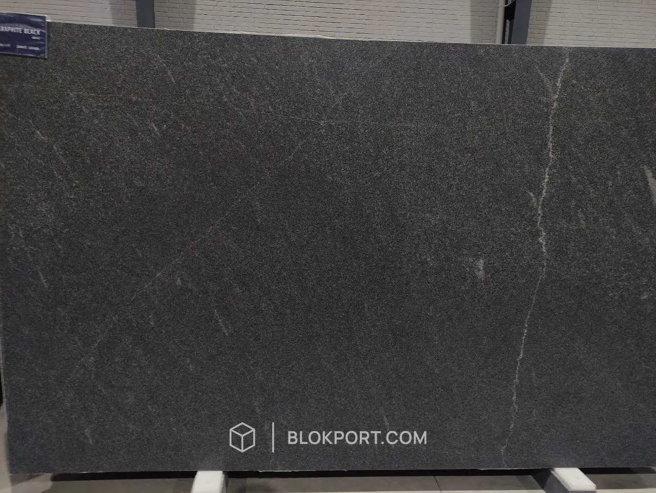 Tiger Black Leather Graniet, foto 1 van 3