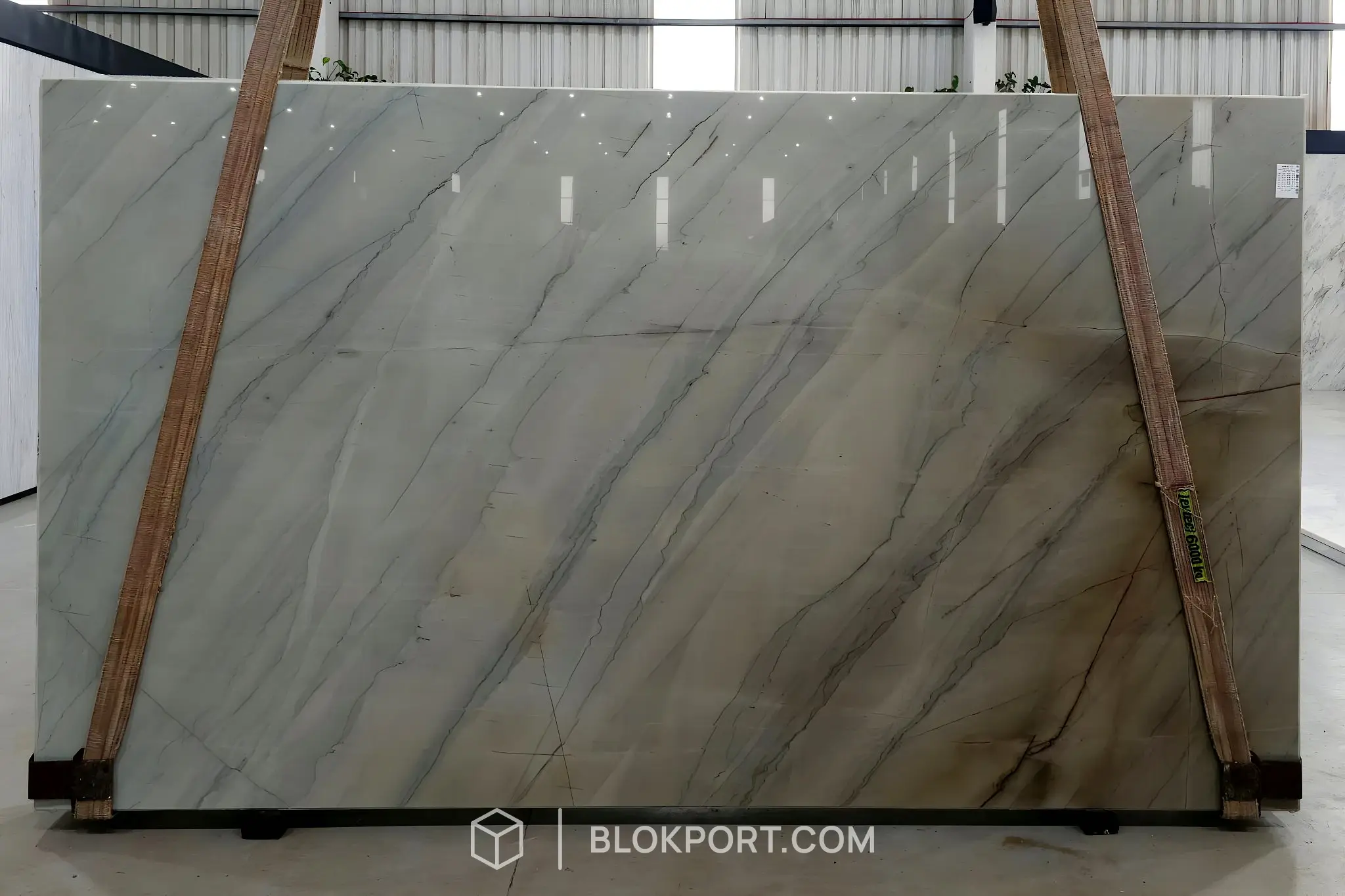 Acquamare Polished Quartzite