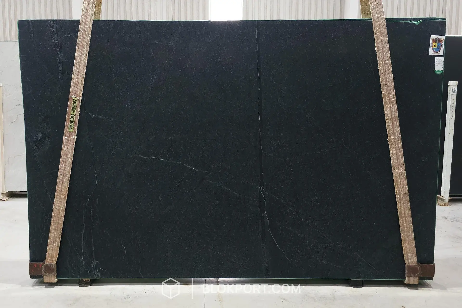 Black Soapstone Levigato, foto 1 di 3