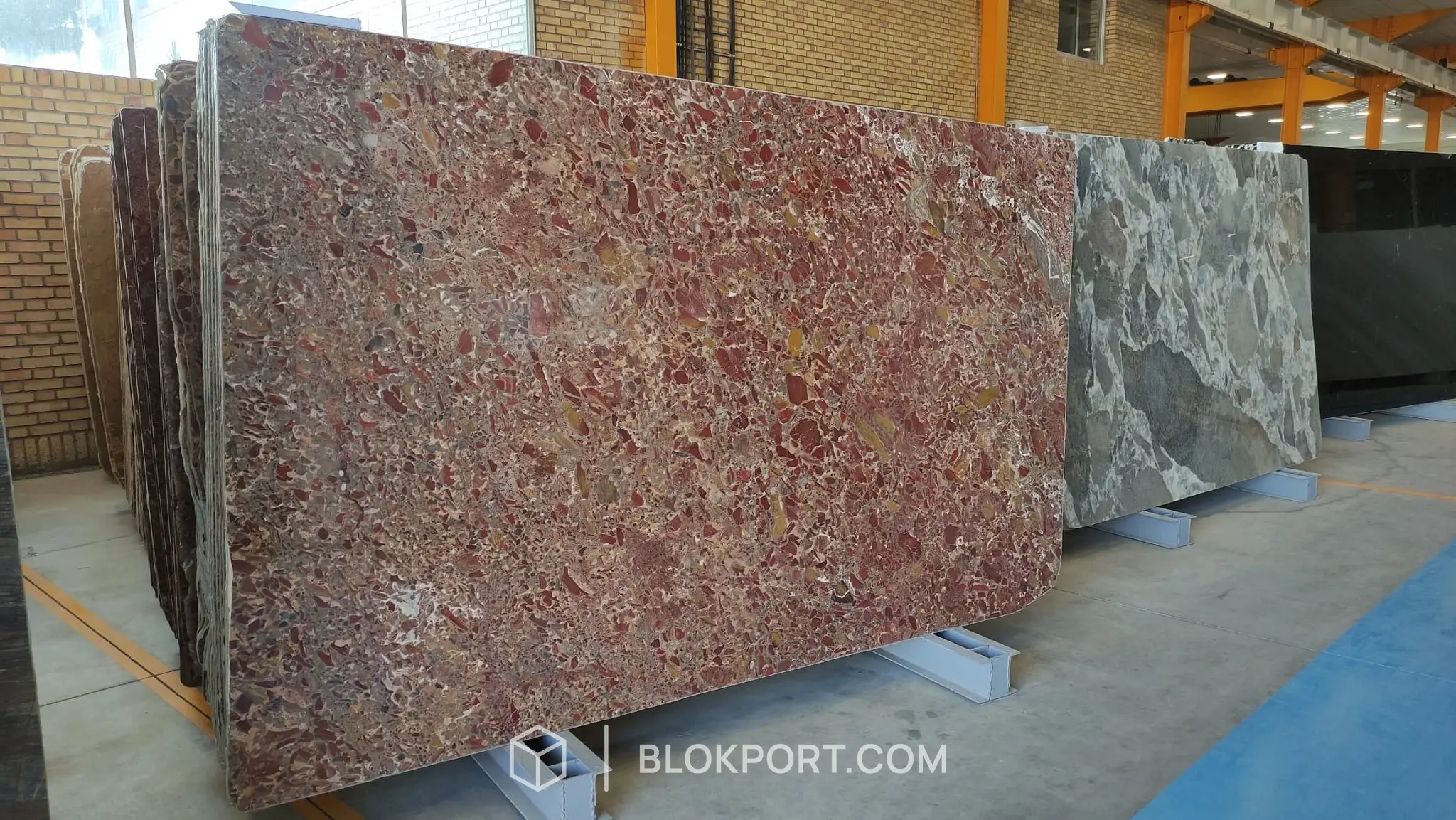 Red Conglomerate Poliert, Foto 1 von 3