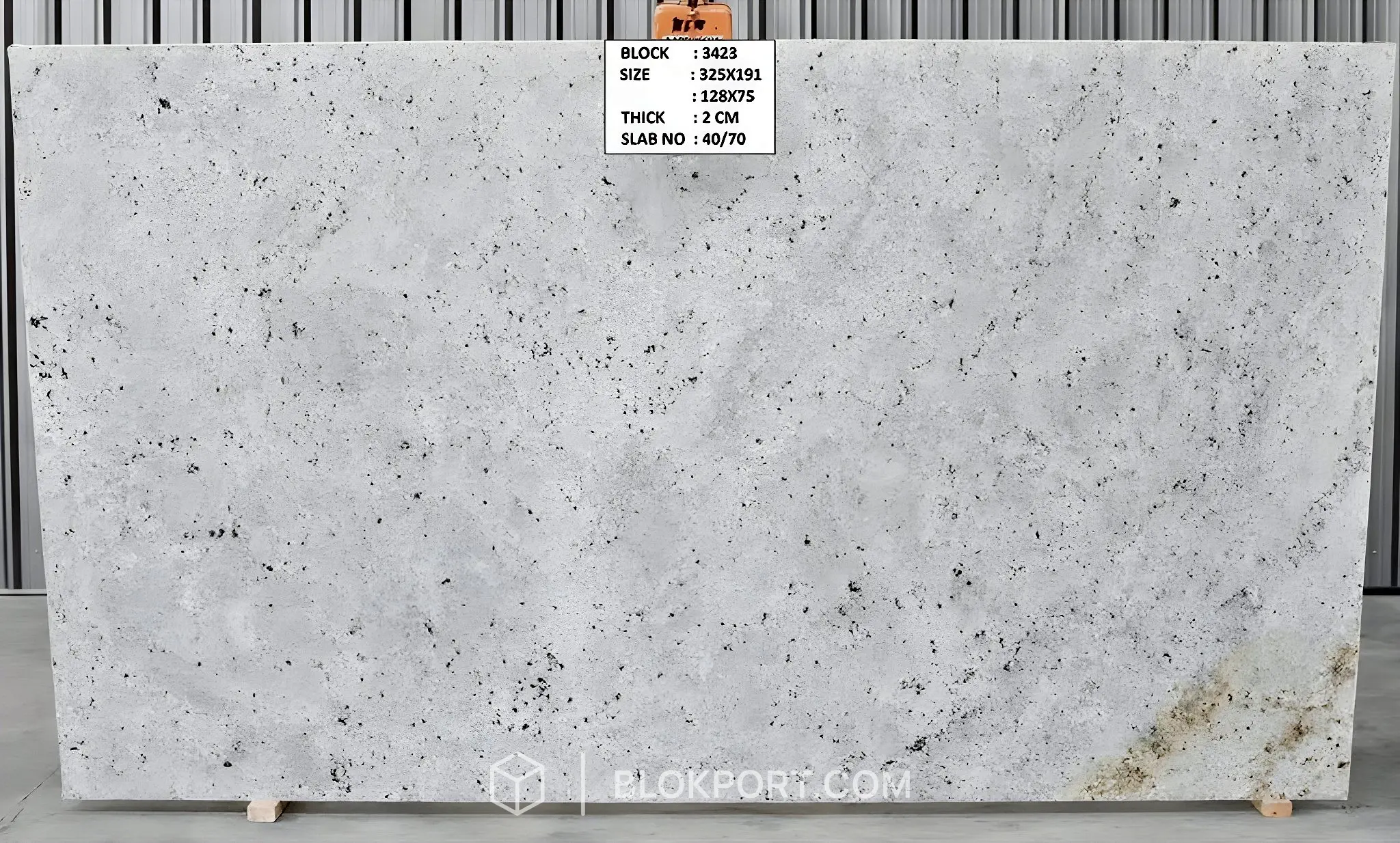 Colonial White 抛光 花岗岩, 1 张图片，共 4 张