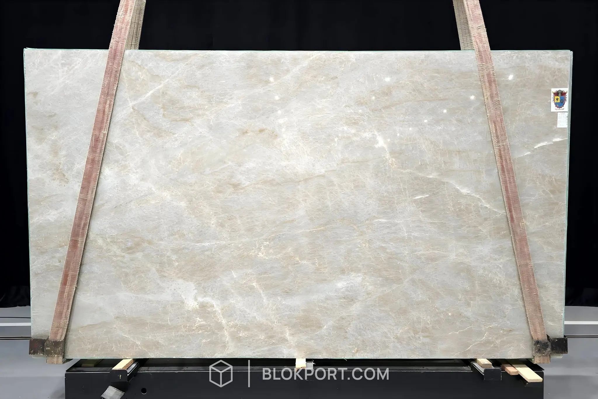 Perla Lume Polished Quartzite