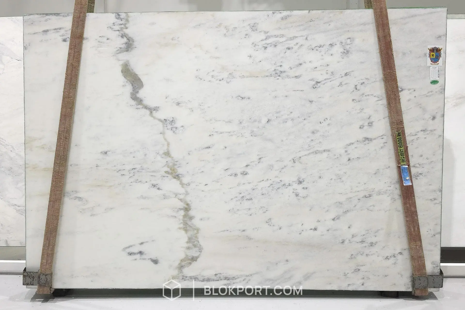 Bianco Sarda Lucidato Marmo, foto 1 di 2