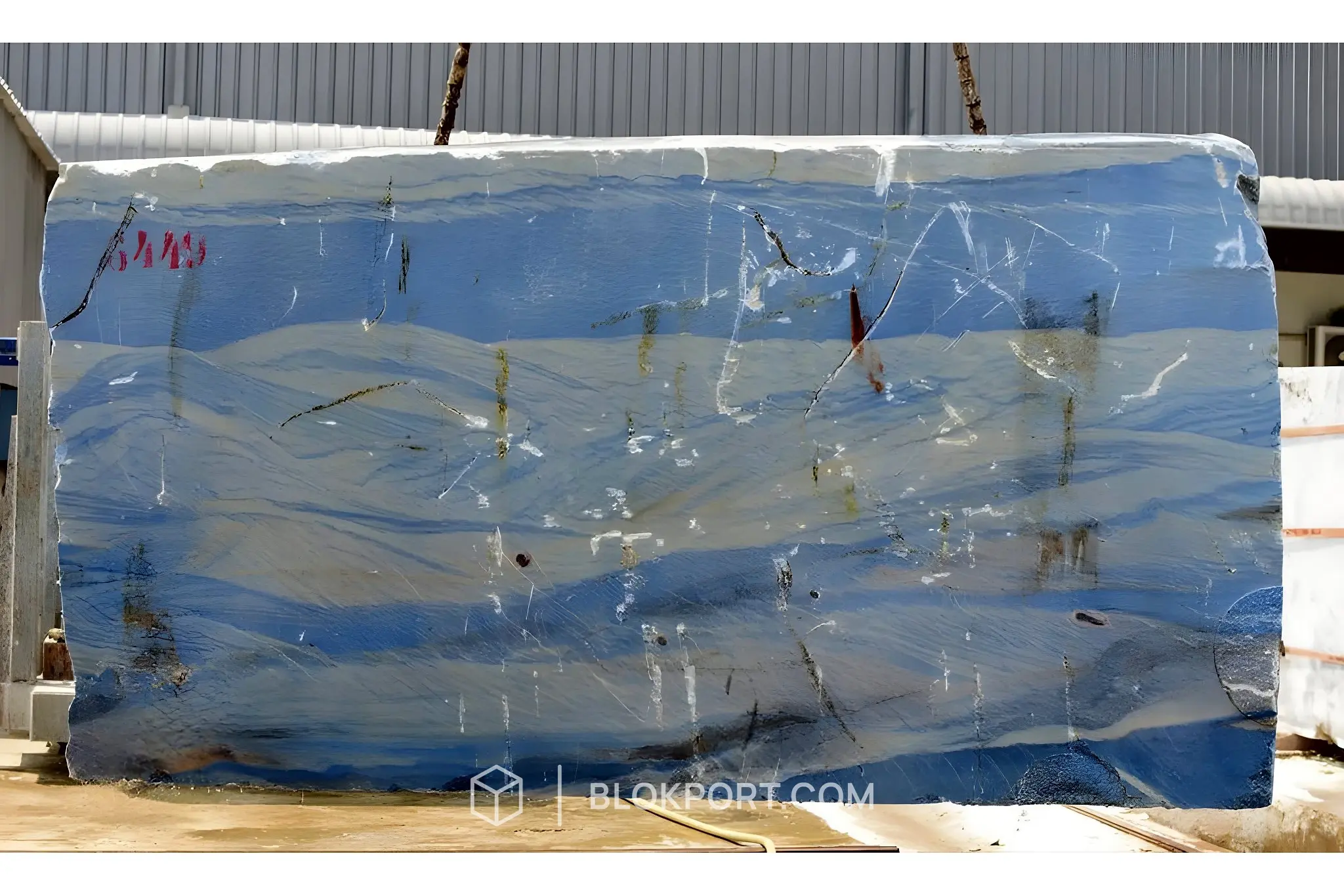 Azul Macaubus Quartzite