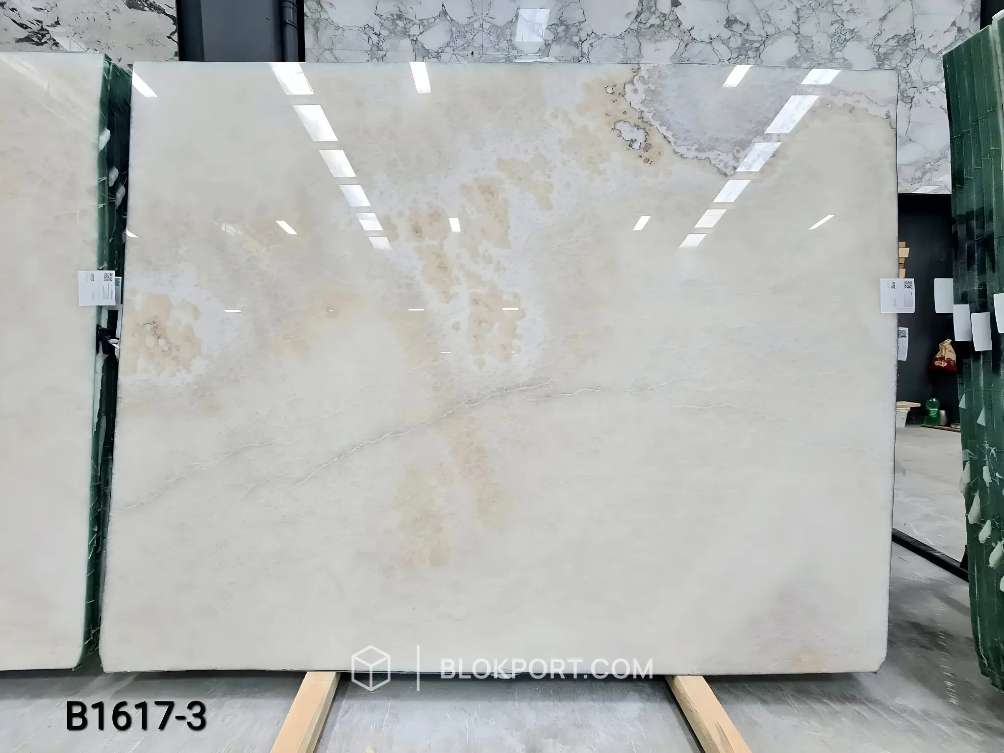White Onyx Lucidato, foto 1 di 2