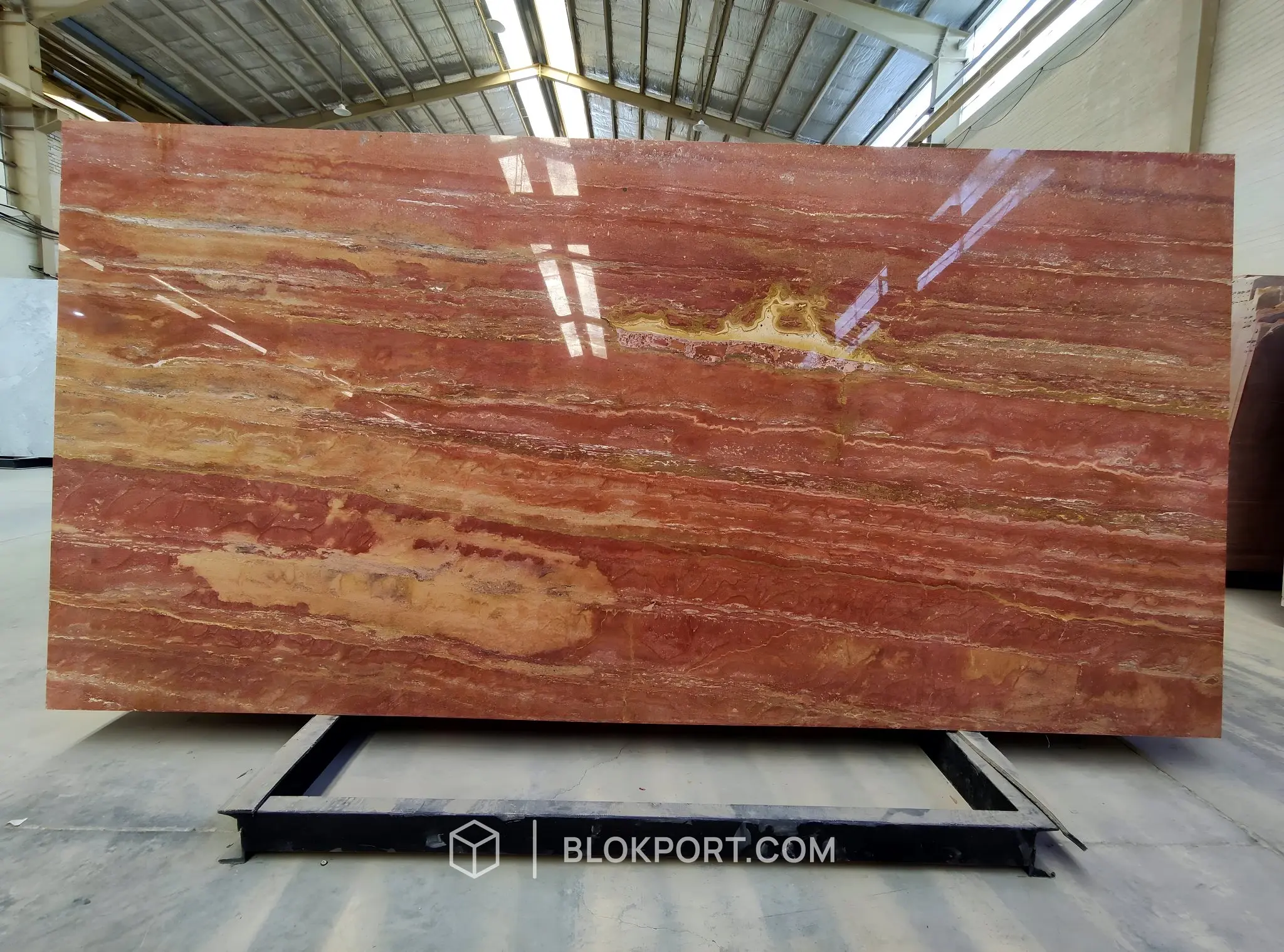 Red Travertine Lucidato, foto 1 di 3