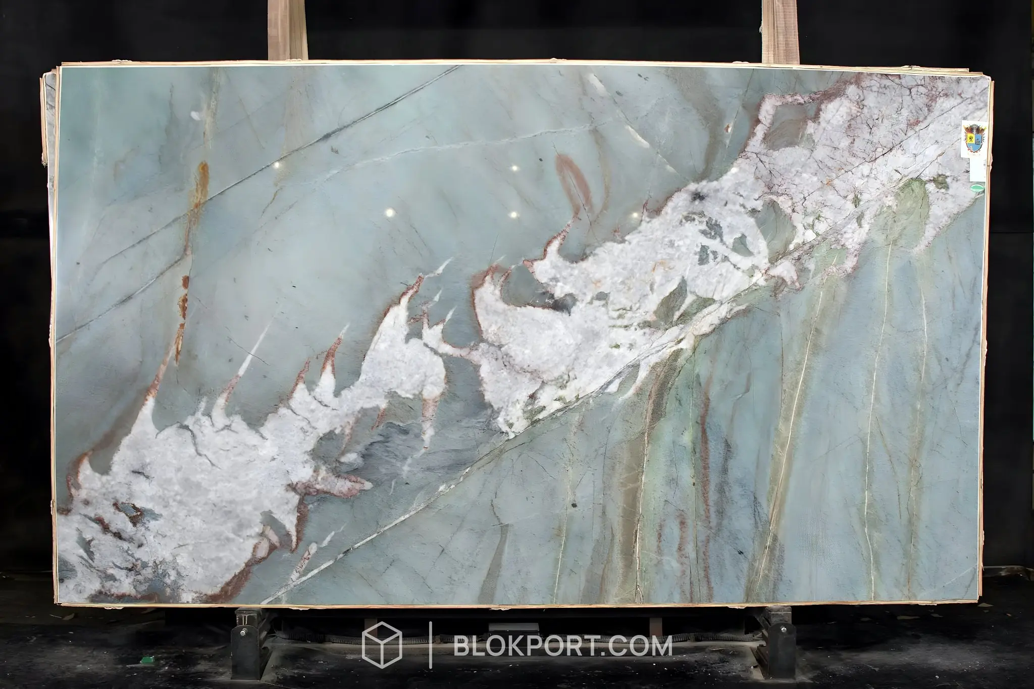 Arturo Blu Polished Quartzite