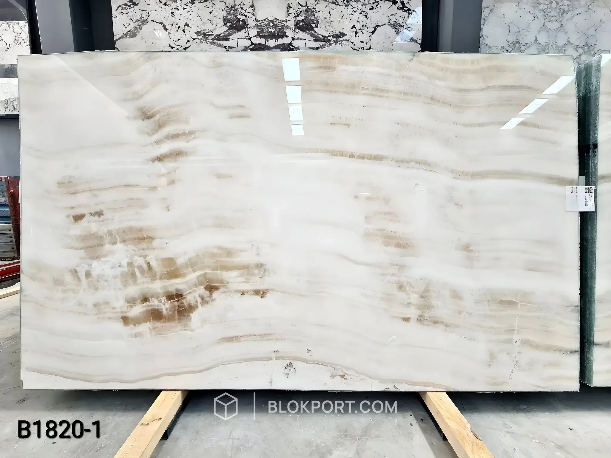 White Onyx Lucidato, foto 1 di 6