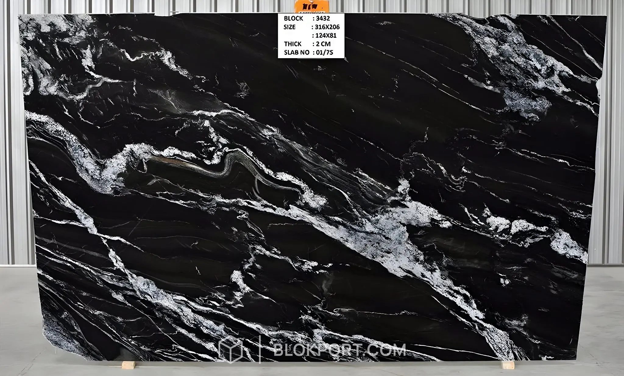 India Black Forest Poliert Granit, Foto 1 von 5