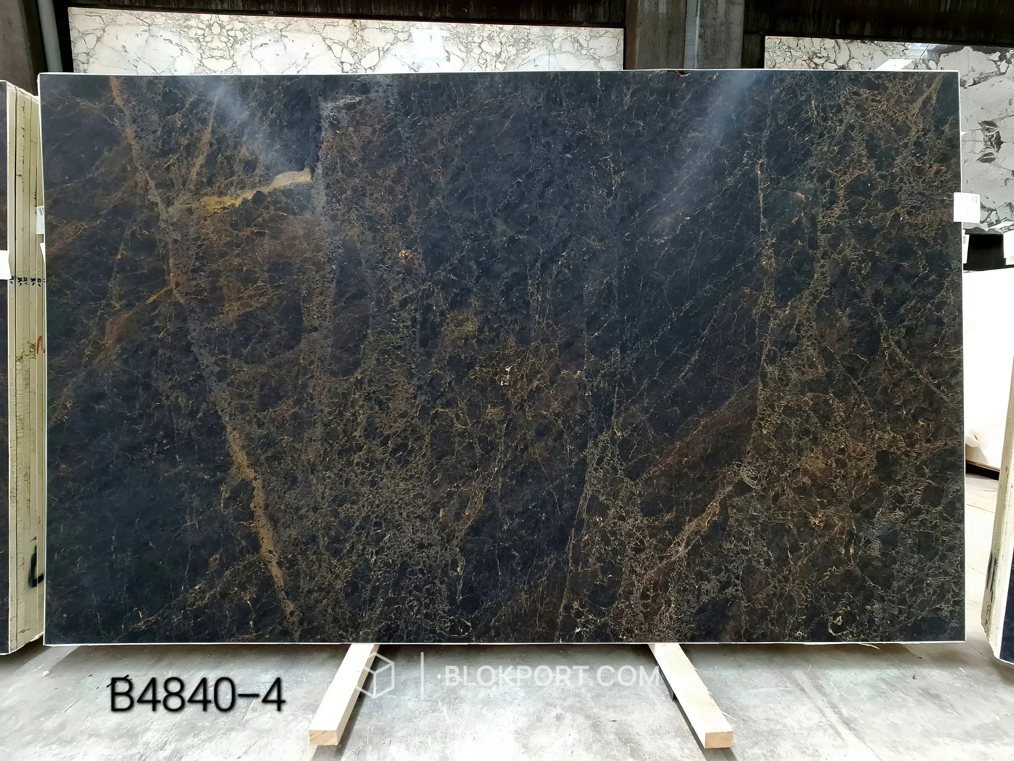 Golden Emparador 亚光磨面 大理石, 1 张图片，共 66 张