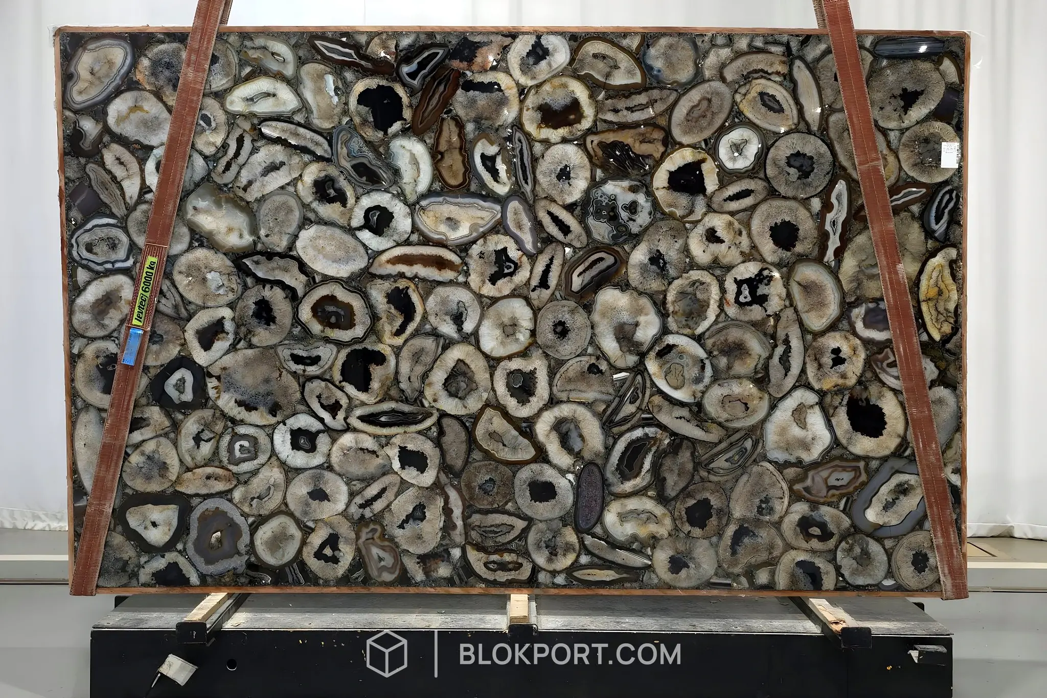 Agata Black Polished Agate